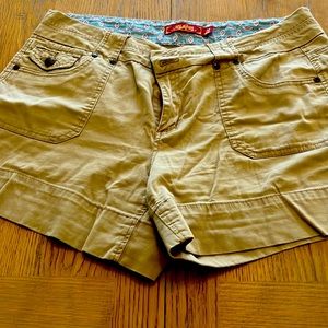 One5One Tan shorts